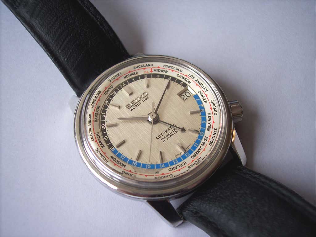 Seiko 6217-7000 (World Time) - The Watch Spot