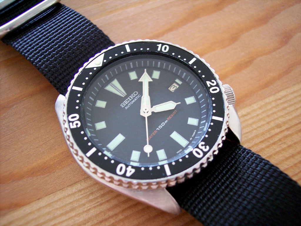 Seiko clearance 7000 7002