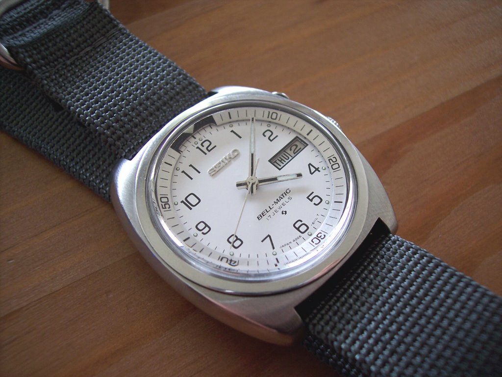 Seiko 4006-6070 (17 Jewel Bell-Matic)... - The Watch Spot