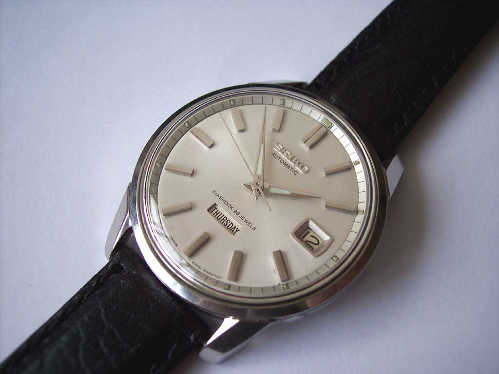Seiko 6206-8990… | The Watch Spot